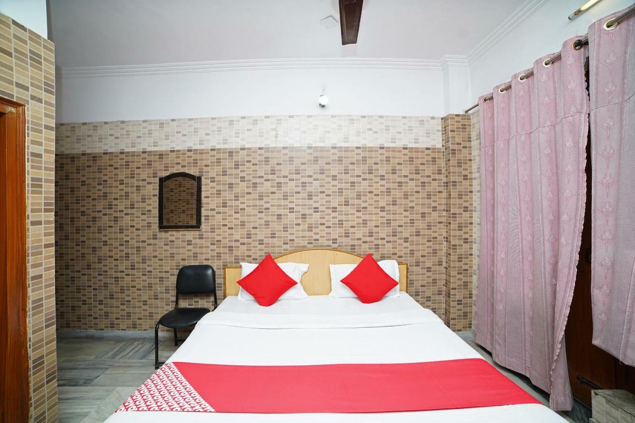 Oyo 39543 Hotel Kk Pantnagar Bagian luar foto