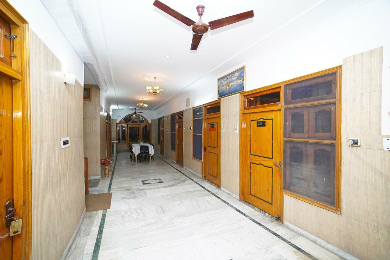 Oyo 39543 Hotel Kk Pantnagar Bagian luar foto