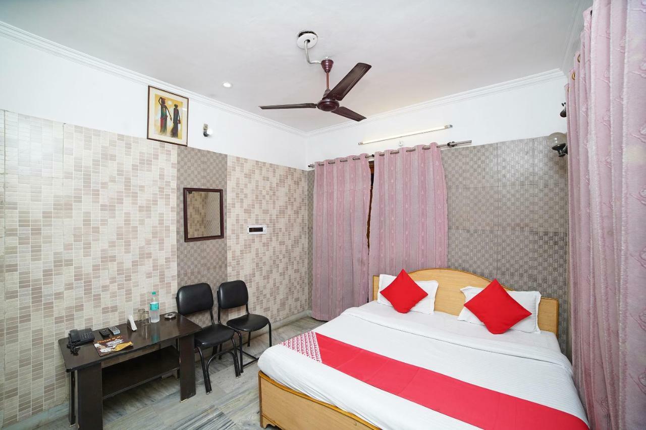 Oyo 39543 Hotel Kk Pantnagar Bagian luar foto